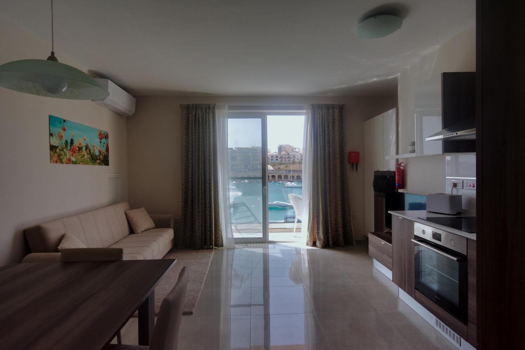 Marbella Holiday Apartments - Seafront - Wifi Marsaskala Zimmer foto